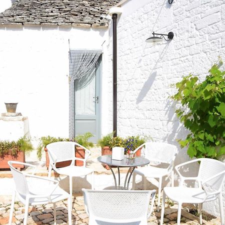 Corte Trullo Sovrano B&B อัลเบโรเบลโล ภายนอก รูปภาพ