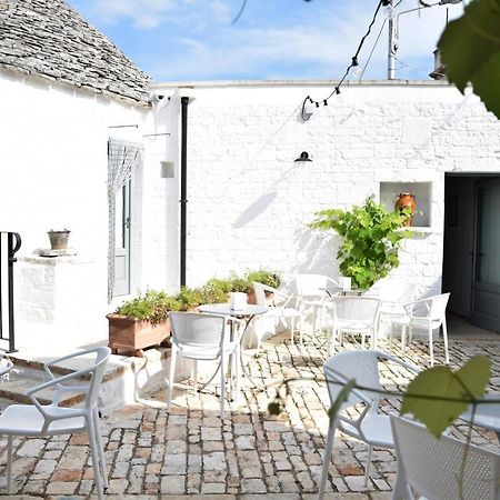 Corte Trullo Sovrano B&B อัลเบโรเบลโล ภายนอก รูปภาพ