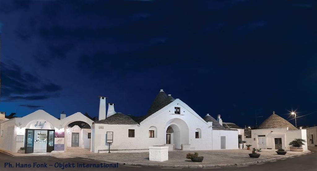 Corte Trullo Sovrano B&B อัลเบโรเบลโล ภายนอก รูปภาพ